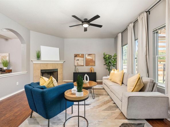 8701 Meridian Oak LN, Austin TX 78744