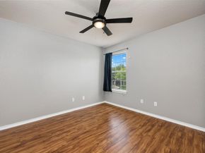8701 Meridian Oak LN, Austin TX 78744