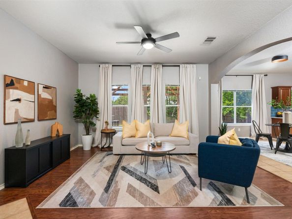 8701 Meridian Oak LN, Austin TX 78744