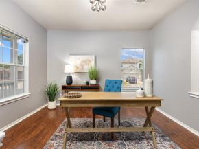 8701 Meridian Oak LN, Austin TX 78744