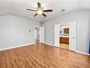 8701 Meridian Oak LN, Austin TX 78744