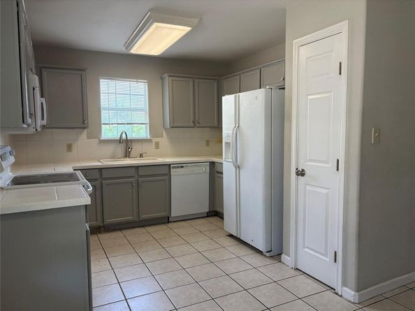 18678 Champions CIR, Point Venture TX 78645