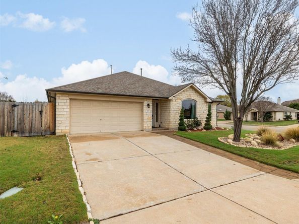 907 Ridgemont CIR, Leander TX 78641