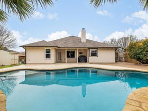 907 Ridgemont CIR, Leander TX 78641