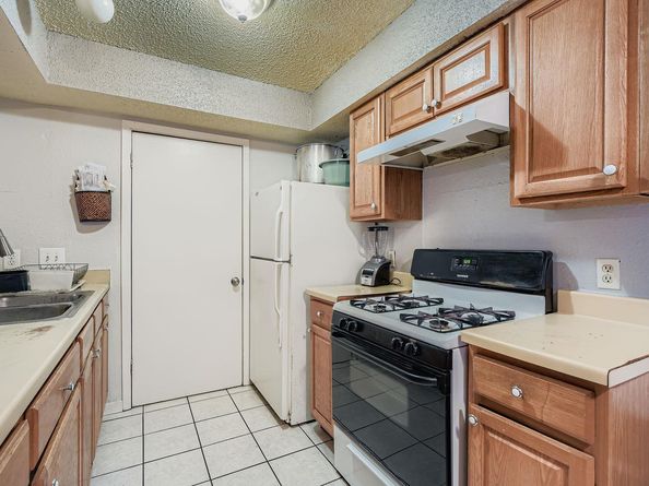 5803 Cougar DR, Austin TX 78745