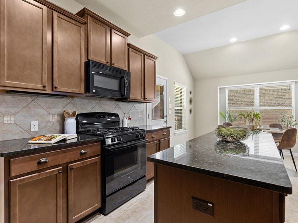 1501 Daylily LOOP, Georgetown TX 78626