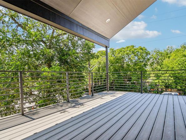 102 W Fawnridge DR, Austin TX 78753