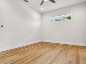 102 W Fawnridge DR, Austin TX 78753