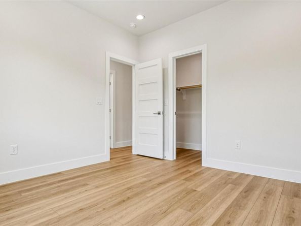 102 W Fawnridge DR, Austin TX 78753