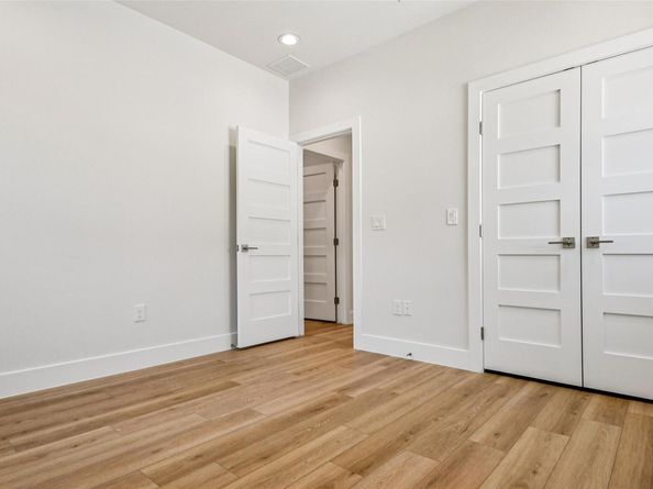 102 W Fawnridge DR, Austin TX 78753