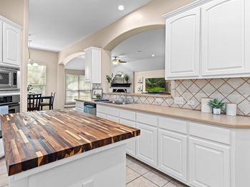 3712 Cerulean WAY