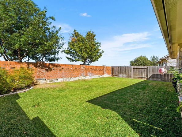 109 Briar Park DR, Georgetown TX 78626