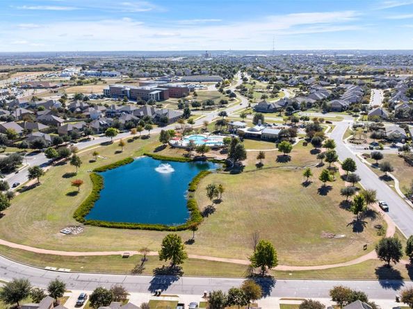 109 Briar Park DR, Georgetown TX 78626