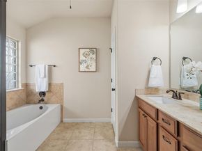 109 Briar Park DR, Georgetown TX 78626