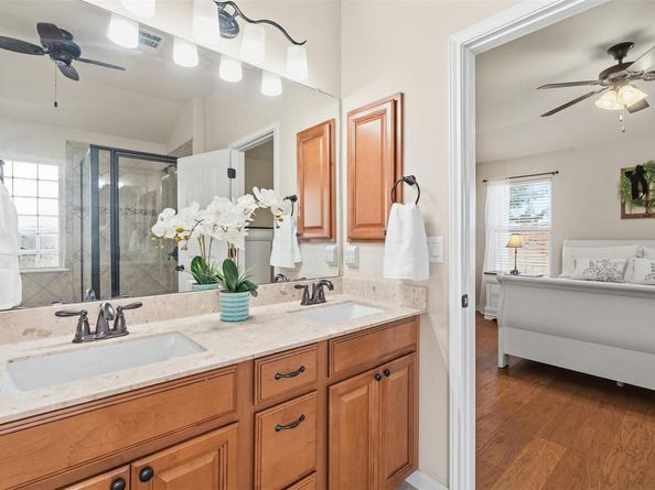 109 Briar Park DR, Georgetown TX 78626