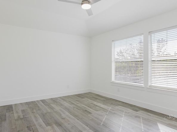 9513 Linkmeadow Dr, Austin TX 78748