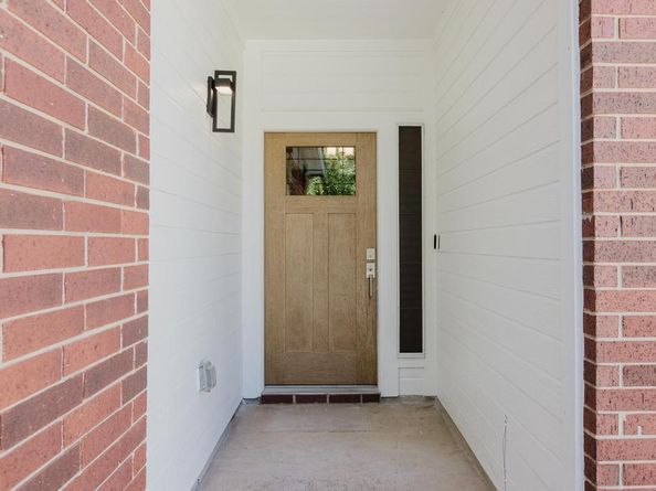 9513 Linkmeadow Dr, Austin TX 78748