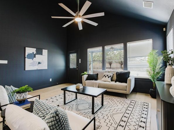 9513 Linkmeadow Dr, Austin TX 78748