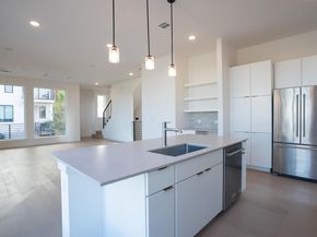 6825 Wolfcreek PASS 3, Austin TX 78749