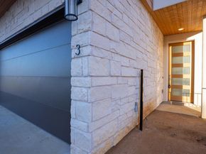6825 Wolfcreek PASS 3, Austin TX 78749