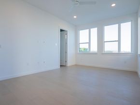 6825 Wolfcreek PASS 3, Austin TX 78749