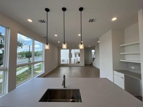 6825 Wolfcreek PASS 3, Austin TX 78749