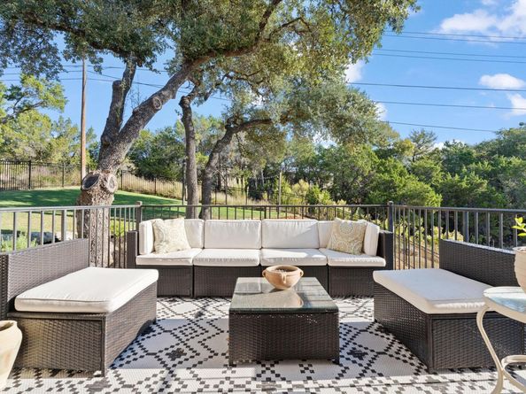 418 N Summit Ridge DR N, Lago Vista TX 78645