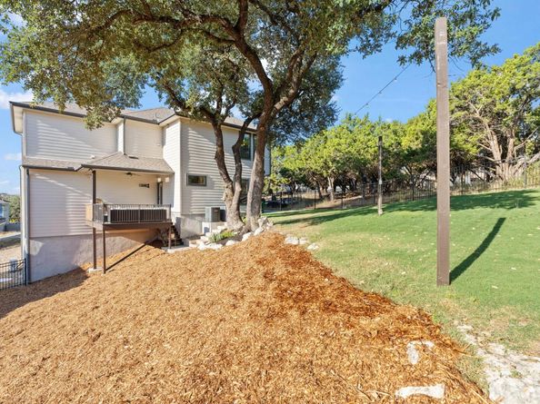 418 N Summit Ridge DR N, Lago Vista TX 78645