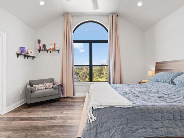 418 N Summit Ridge DR N, Lago Vista TX 78645