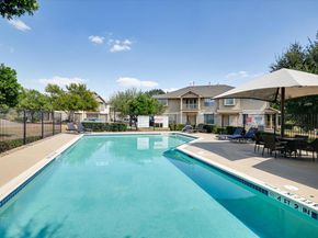 9201 Brodie LN 1501, Austin TX 78748