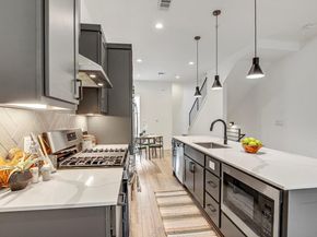 2804 S 1st ST 1108, Austin TX 78704