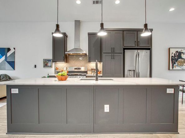 2804 S 1st ST 1108, Austin TX 78704