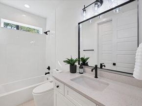 1809 Maple Ave 2, Austin TX 78702