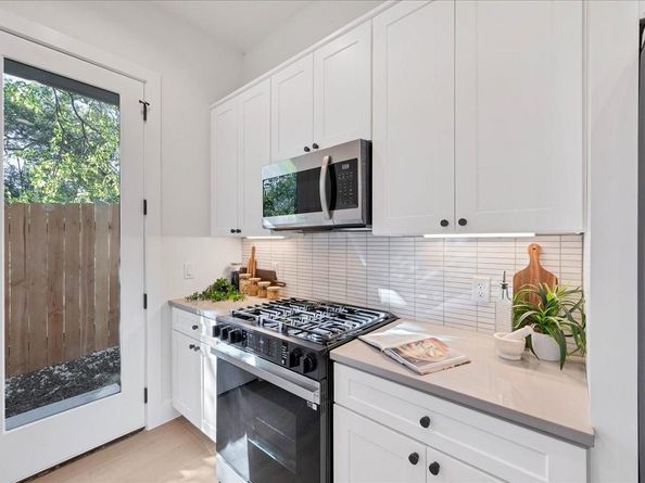 1809 Maple Ave 2, Austin TX 78702