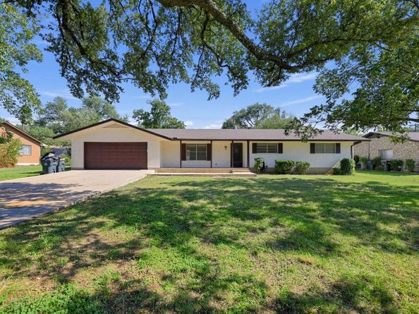 1611 Mesquite LN, Georgetown TX 78628