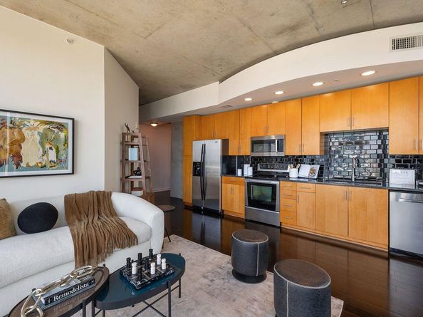 360 Nueces ST 3202, Austin TX 78701