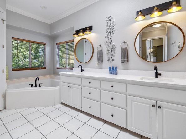 5214 McCormick Mountain DR, Austin TX 78734