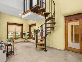 913 Taulbee LN, Austin TX 78757