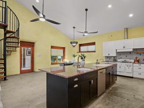 913 Taulbee LN, Austin TX 78757