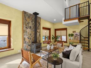 913 Taulbee LN, Austin TX 78757