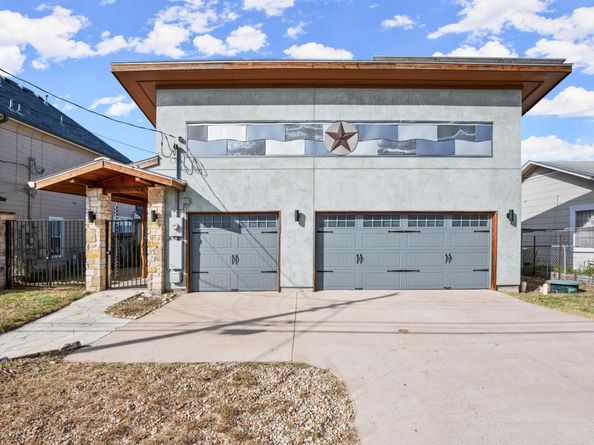 913 Taulbee LN, Austin TX 78757