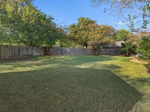 2910 S Phoenix CV, Round Rock TX 78665