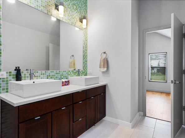 2207 New York Ave, Austin TX 78702