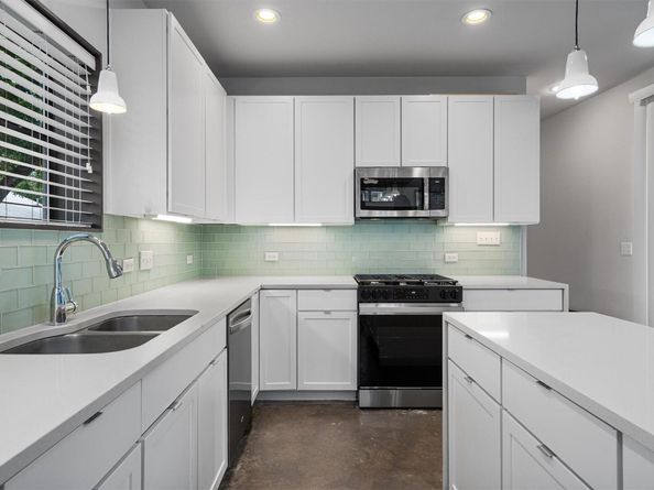 2207 New York Ave, Austin TX 78702