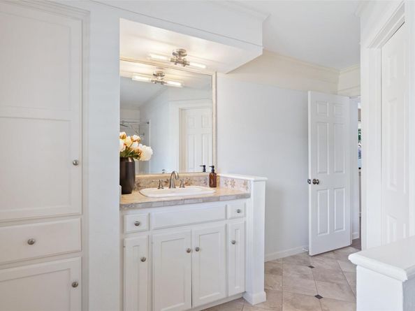 4607 Balcones DR, Austin TX 78731