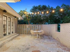 4607 Balcones DR, Austin TX 78731