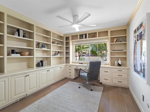 4607 Balcones DR, Austin TX 78731