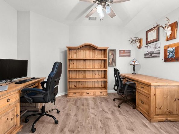 5109 Scenic Lake DR, Georgetown TX 78626