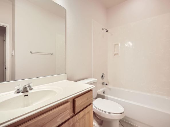 2210 Onion Creek PKWY 503, Austin TX 78747