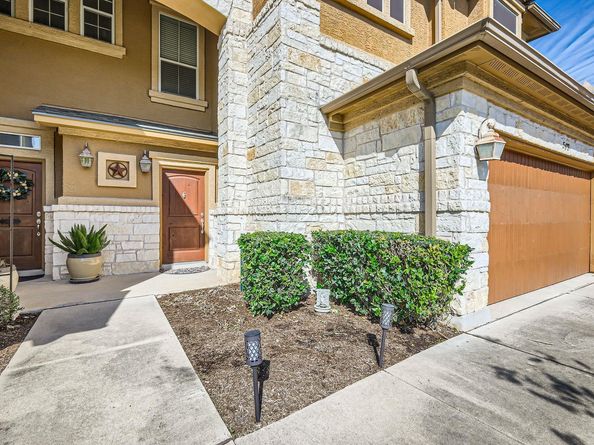 2210 Onion Creek PKWY 503, Austin TX 78747